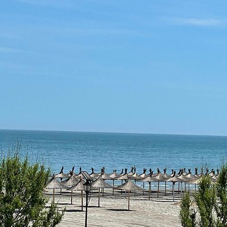 Apartament Lory Mamaia Nord นาโวดาริ ภายนอก รูปภาพ