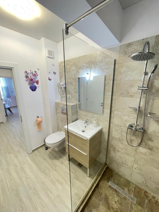 Apartament Lory Mamaia Nord นาโวดาริ ภายนอก รูปภาพ